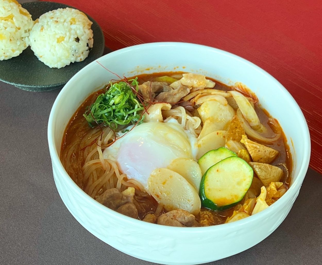 韓国風　うま辛麺